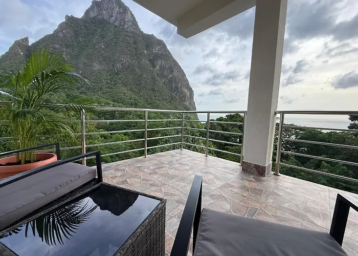You 4 Ric Piton Suites